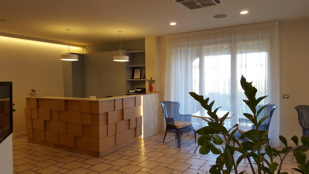 Hotel Cristoforo Colombo Osimo Exterior photo
